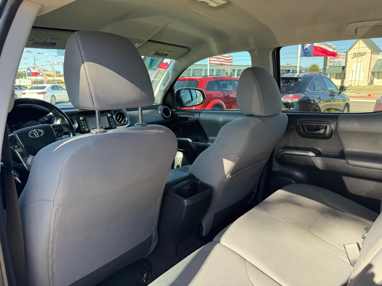 Toyota Tacoma SR5 Double Cab Long Bed V6 6AT 2WD 2017