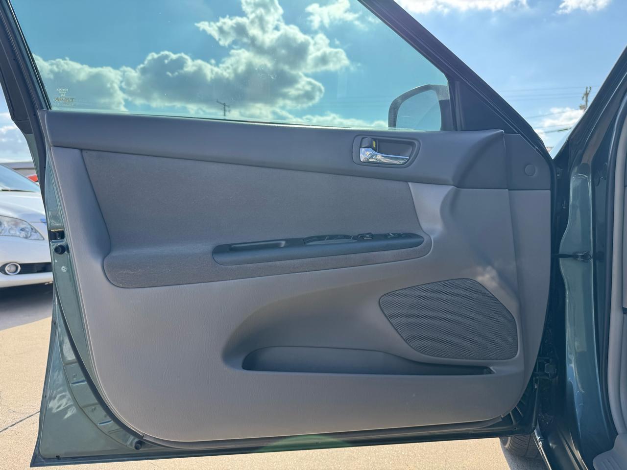 Toyota Camry Standard 2006