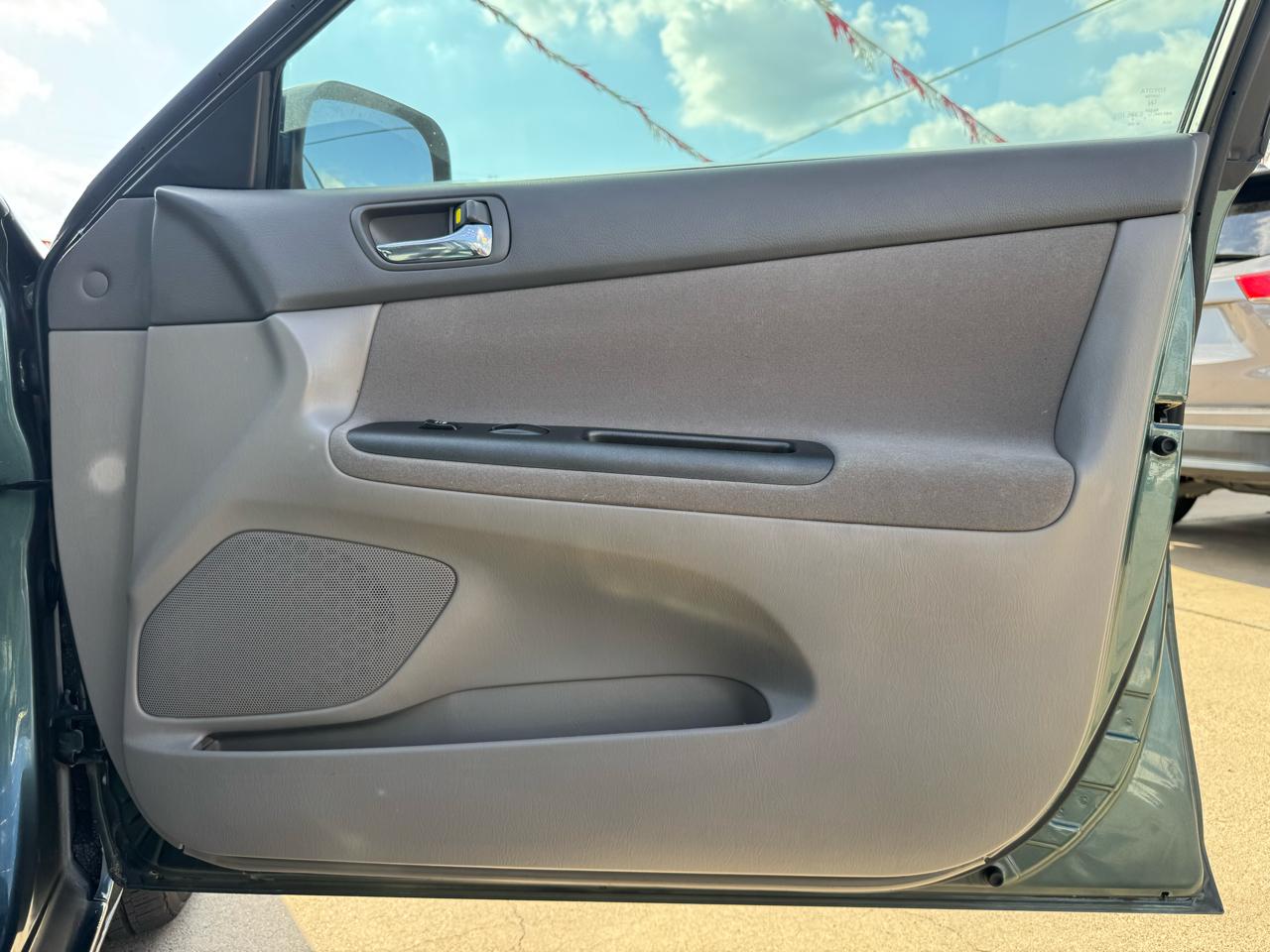 Toyota Camry Standard 2006