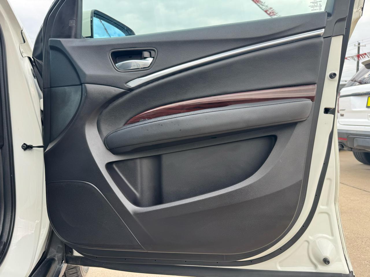 Acura MDX 9-Spd AT w/Tech Package 2016