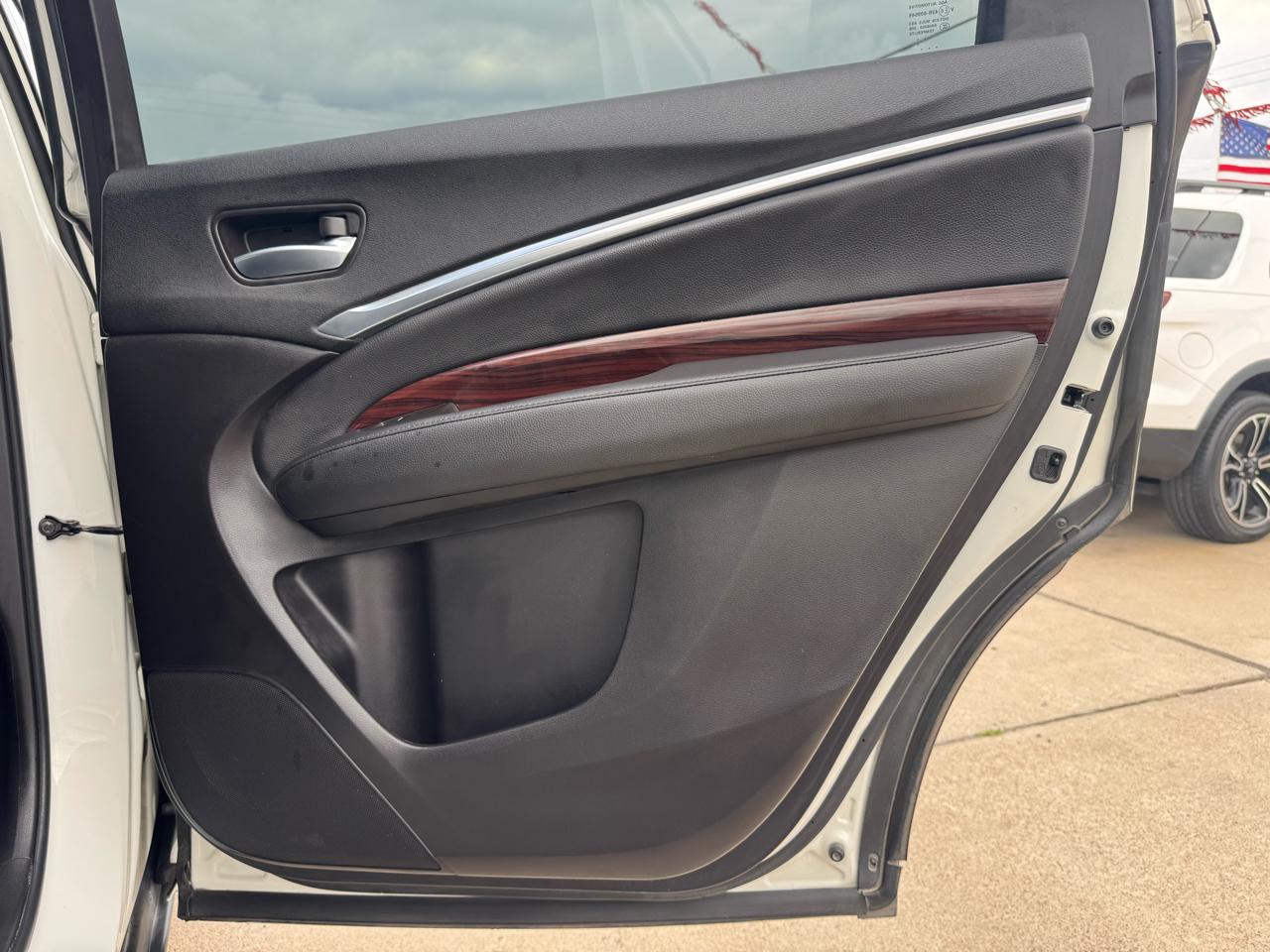 Acura MDX 9-Spd AT w/Tech Package 2016