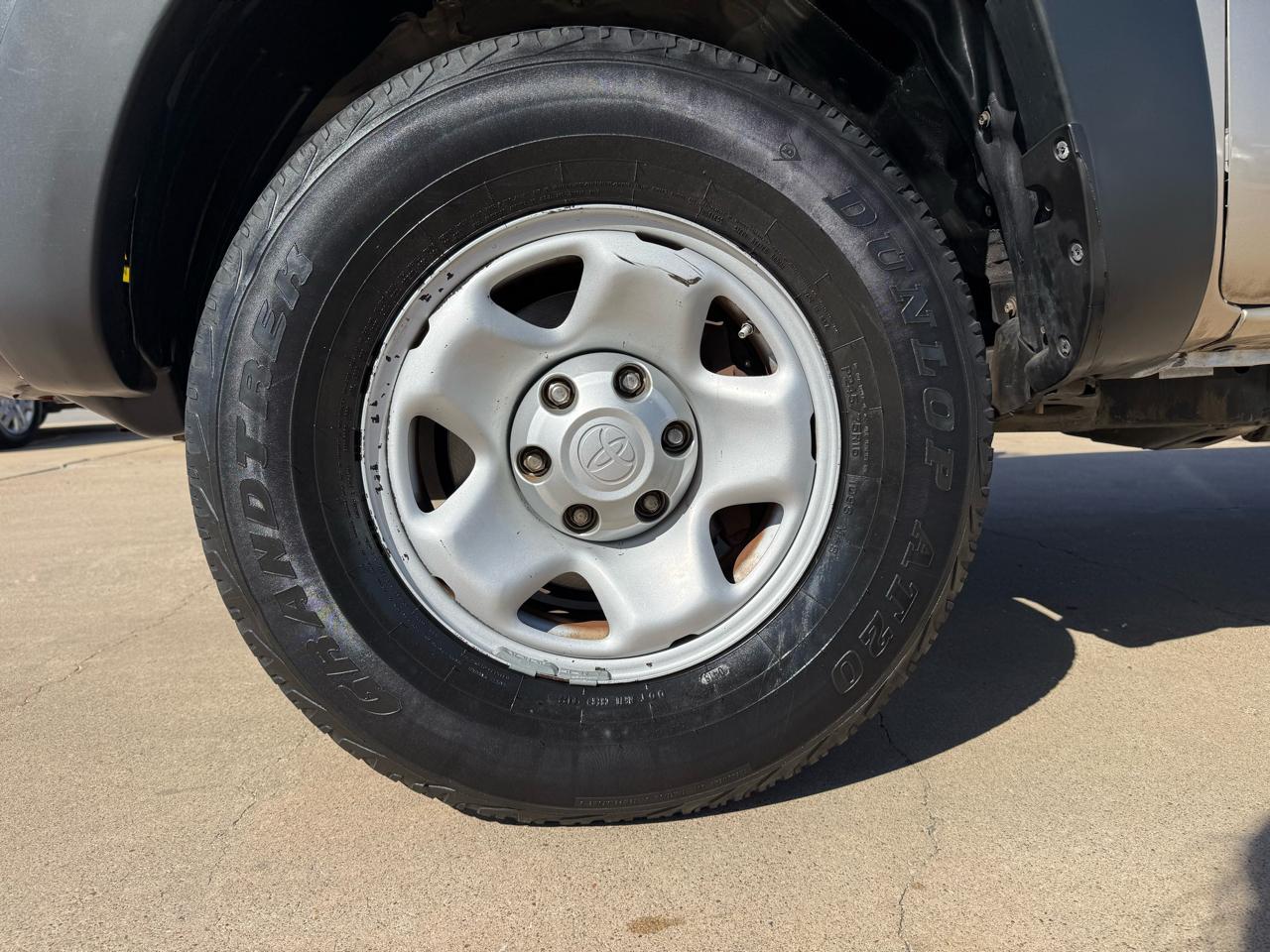 Toyota Tacoma PreRunner Double Cab V6 Auto 2WD 2006