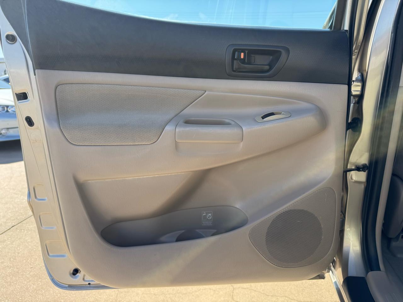 Toyota Tacoma PreRunner Double Cab V6 Auto 2WD 2006