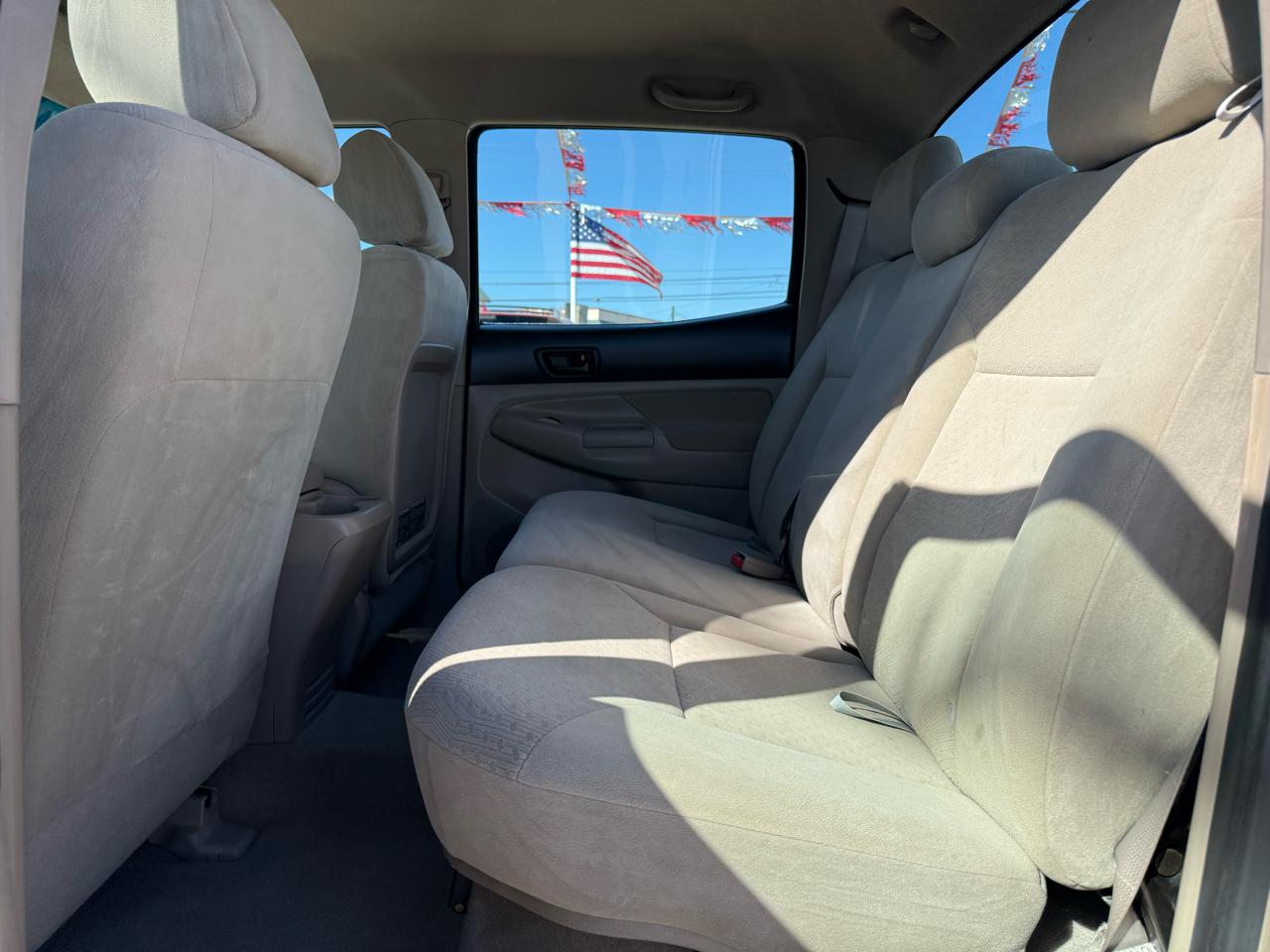 Toyota Tacoma PreRunner Double Cab V6 Auto 2WD 2006