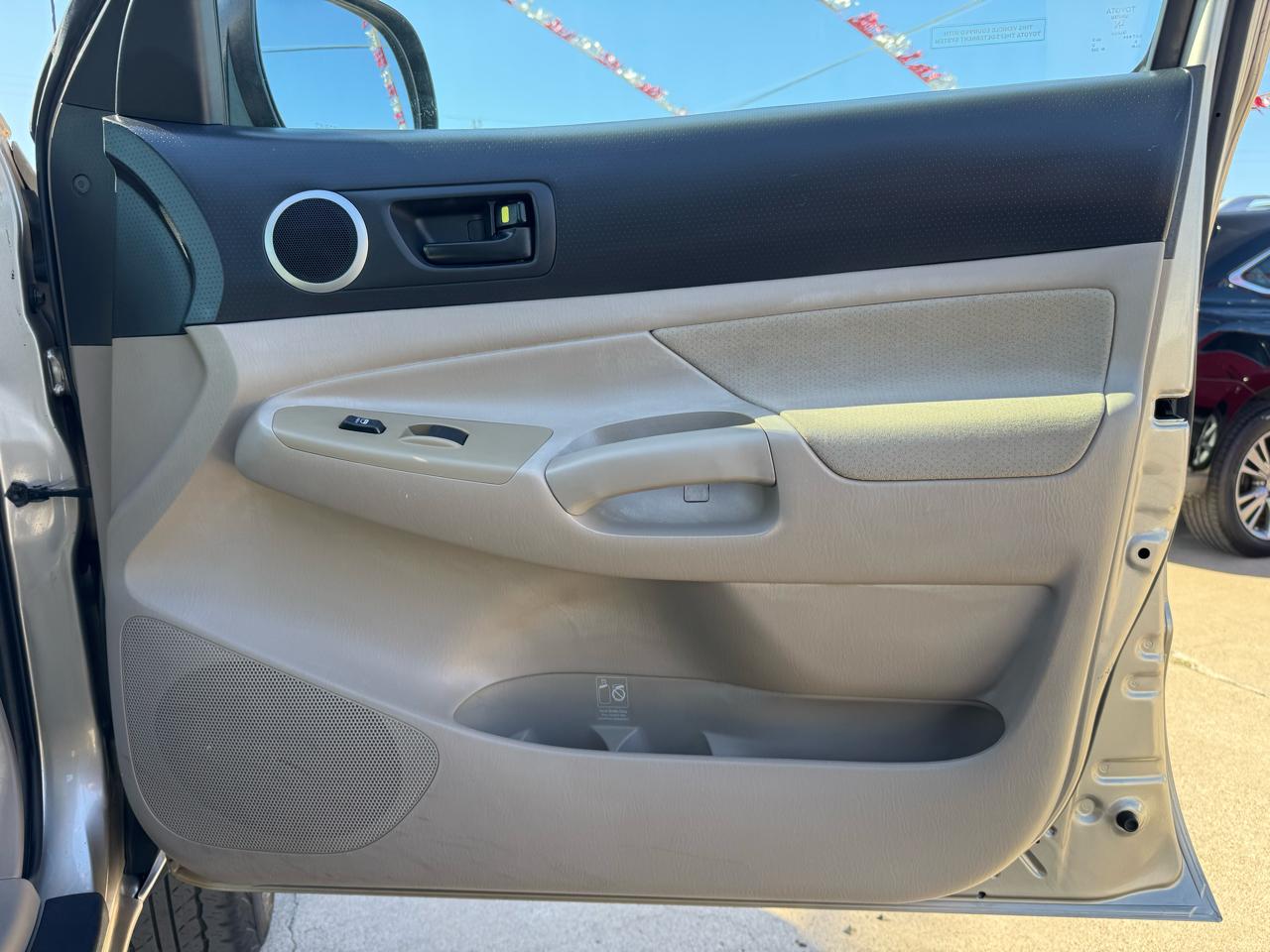 Toyota Tacoma PreRunner Double Cab V6 Auto 2WD 2006