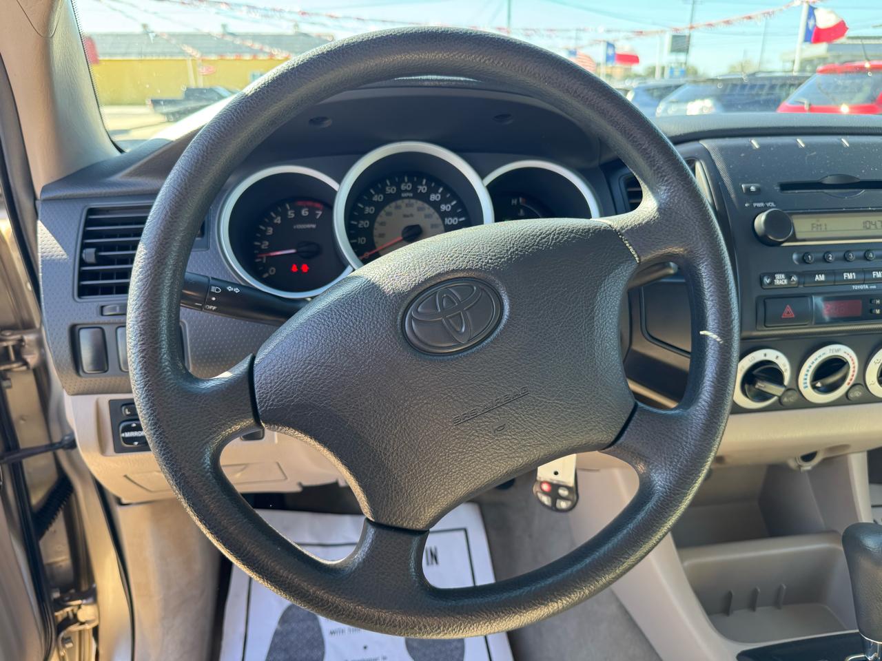 Toyota Tacoma PreRunner Double Cab V6 Auto 2WD 2006