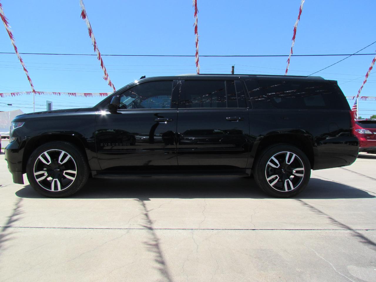 Chevrolet Suburban LT 2WD 2020