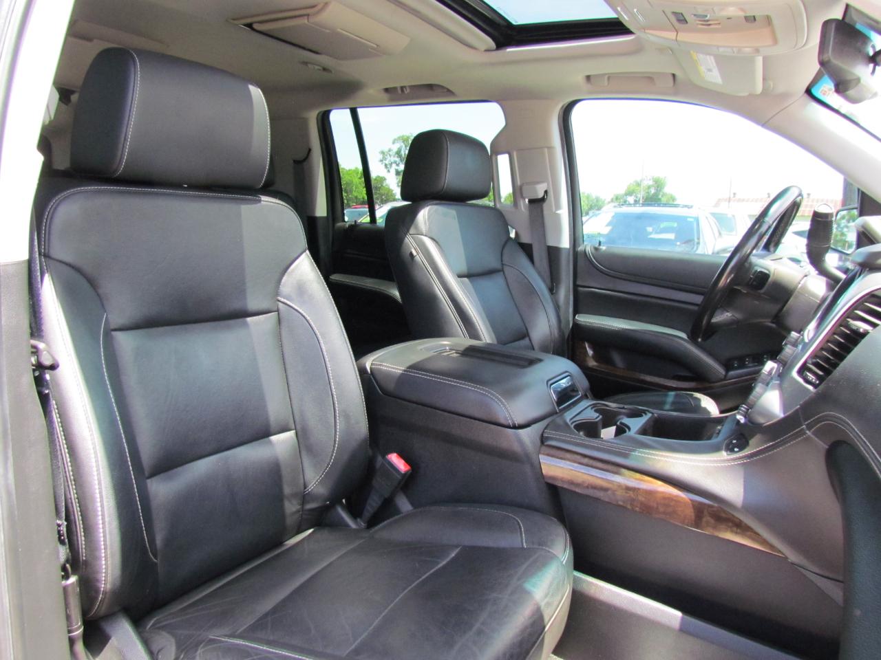 Chevrolet Suburban LT 2WD 2020