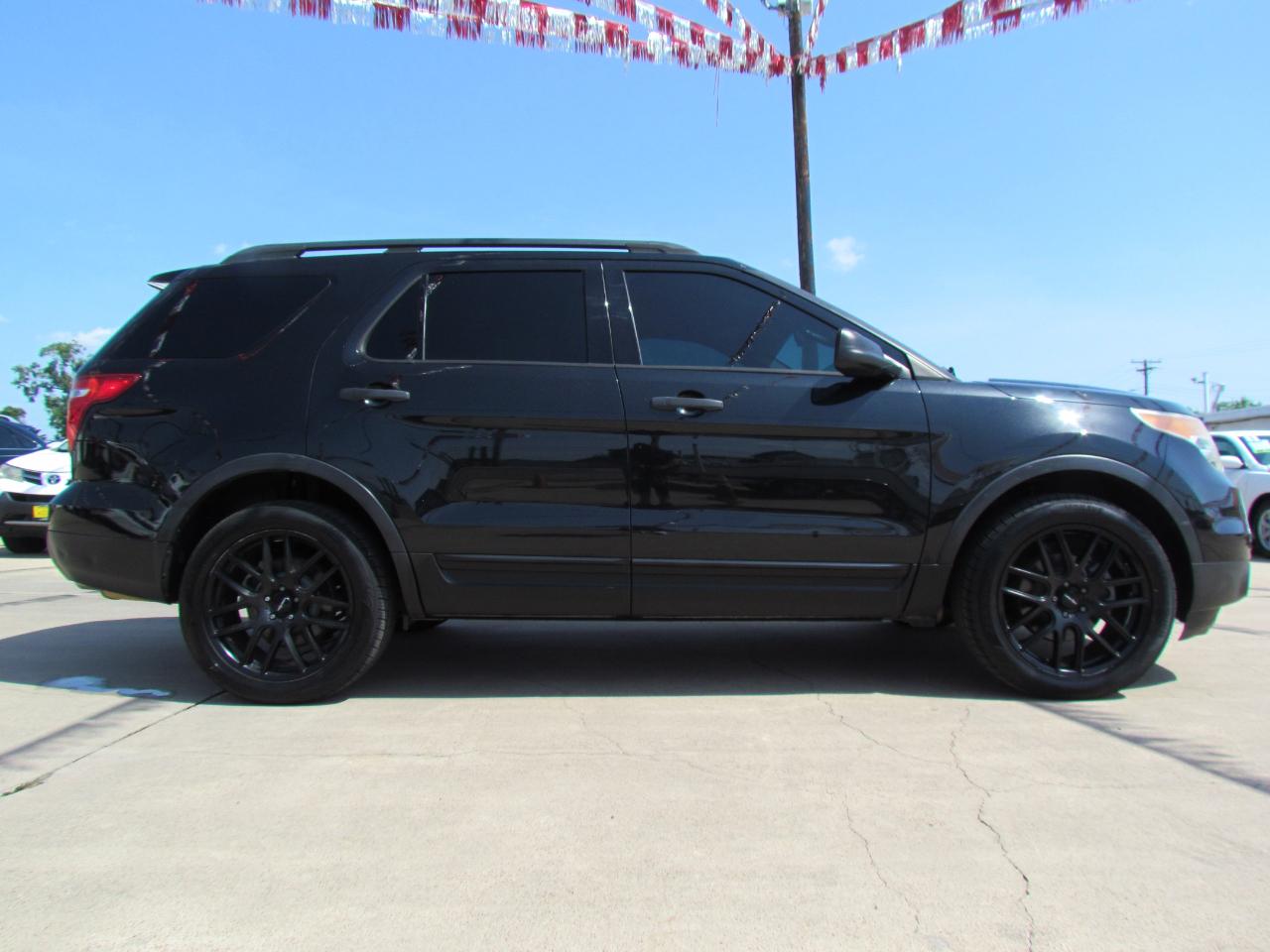 Ford Explorer Base FWD 2015