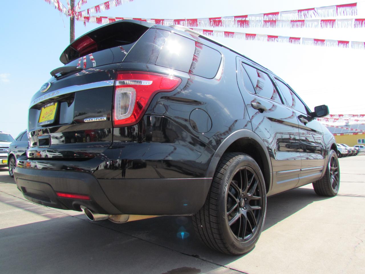 Ford Explorer Base FWD 2015