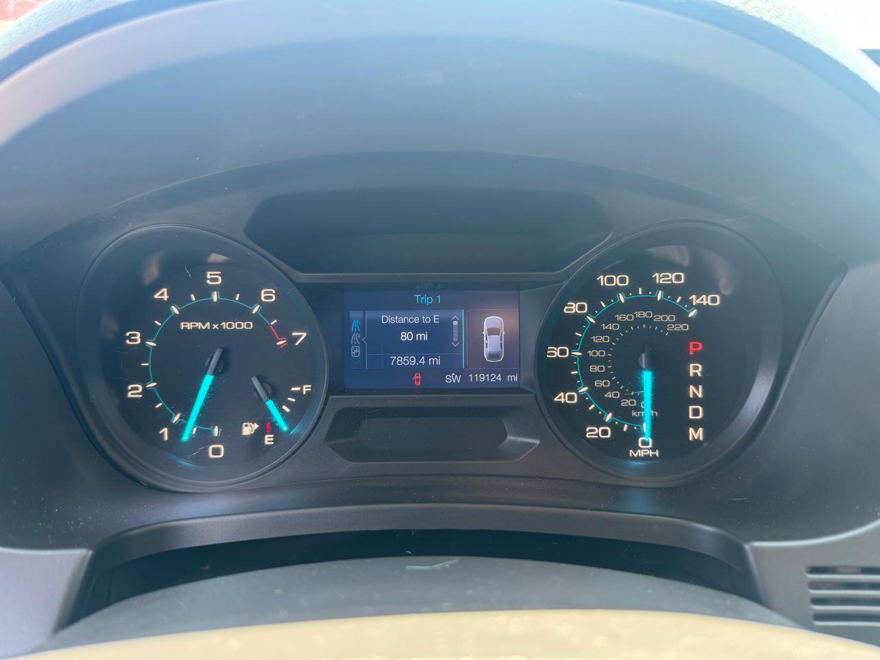 Ford Explorer Base FWD 2015