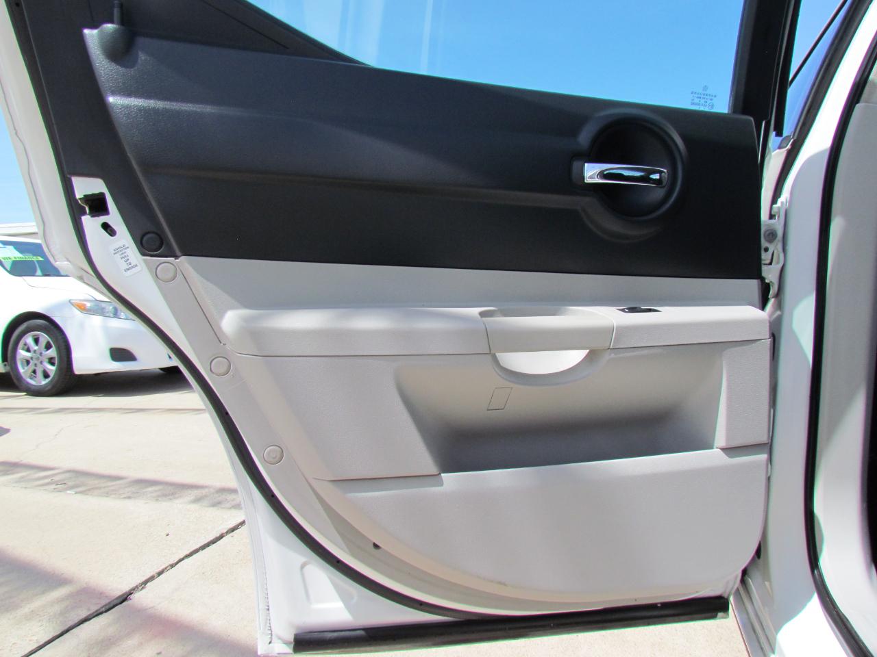 Dodge Charger Base 2006
