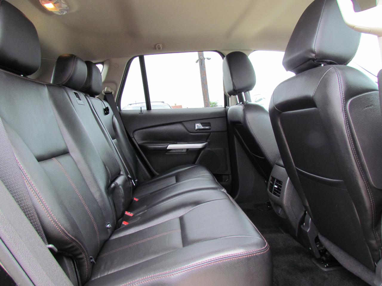 Ford Edge SEL FWD 2013