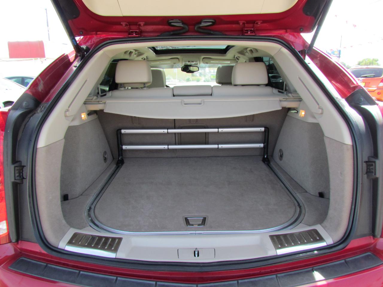 Cadillac SRX Luxury 2012