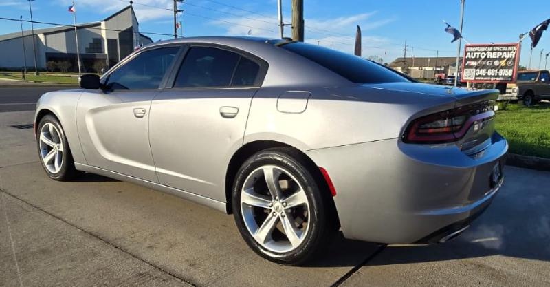 Dodge Charger SE 2015