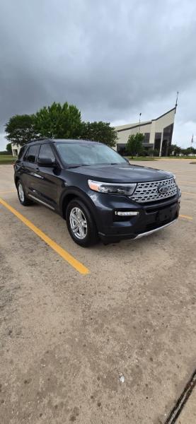 Ford Explorer XLT 2022