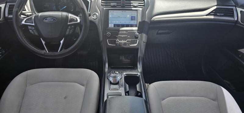 Ford Fusion SE 2020