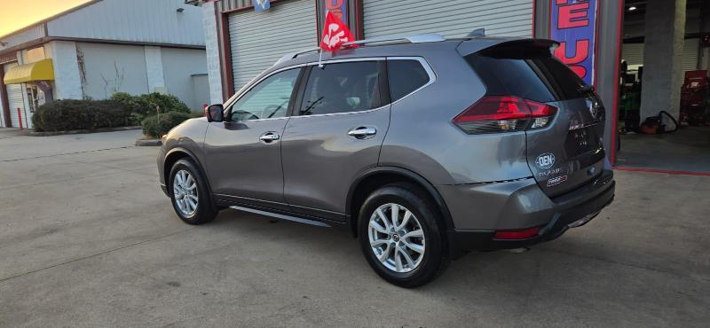 2018 Nissan Rogue SV - Photo 7