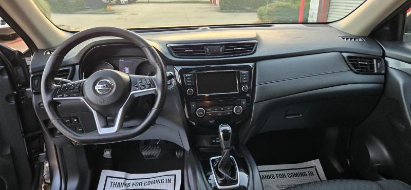 2018 Nissan Rogue SV - Photo 14