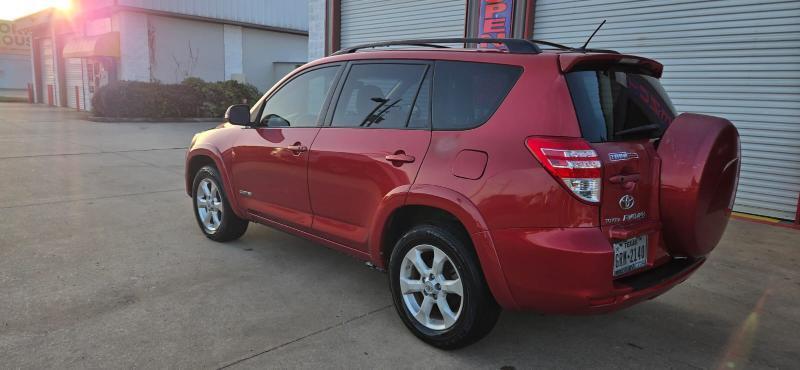 Toyota RAV4 Limited I4 2WD 2009