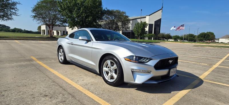 Ford Mustang EcoBoost Coupe 2019