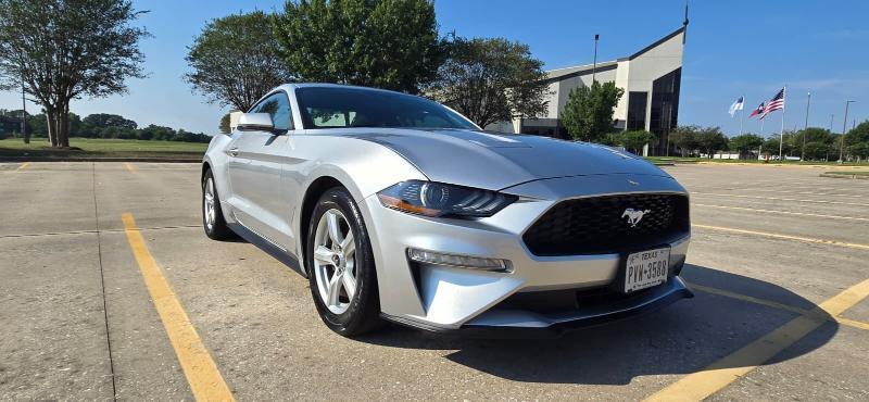 Ford Mustang EcoBoost Coupe 2019