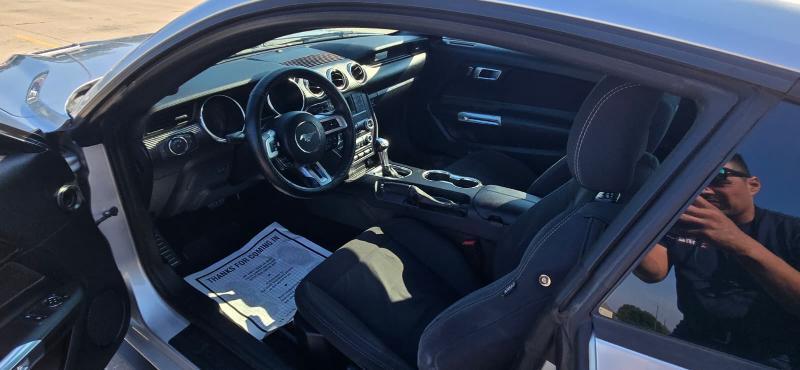 Ford Mustang EcoBoost Coupe 2019