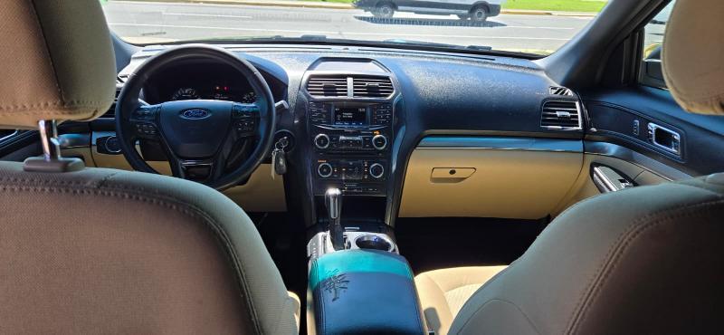 Ford Explorer Base FWD 2016