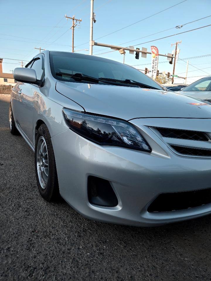 Toyota Corolla S 5-Speed MT 2011 Toyota Corolla S 5-Speed MT 2011