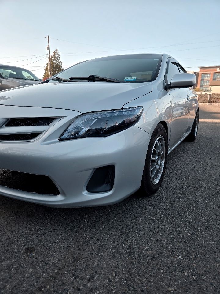 Toyota Corolla S 5-Speed MT 2011 Toyota Corolla S 5-Speed MT 2011