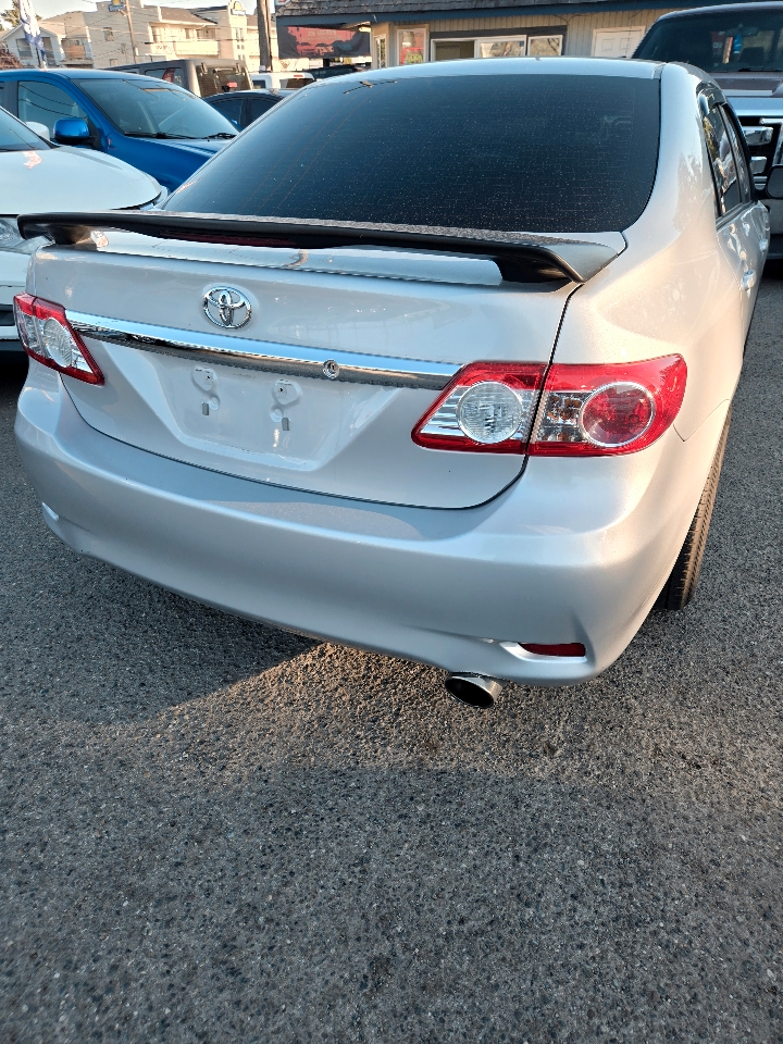 Toyota Corolla S 5-Speed MT 2011 Toyota Corolla S 5-Speed MT 2011