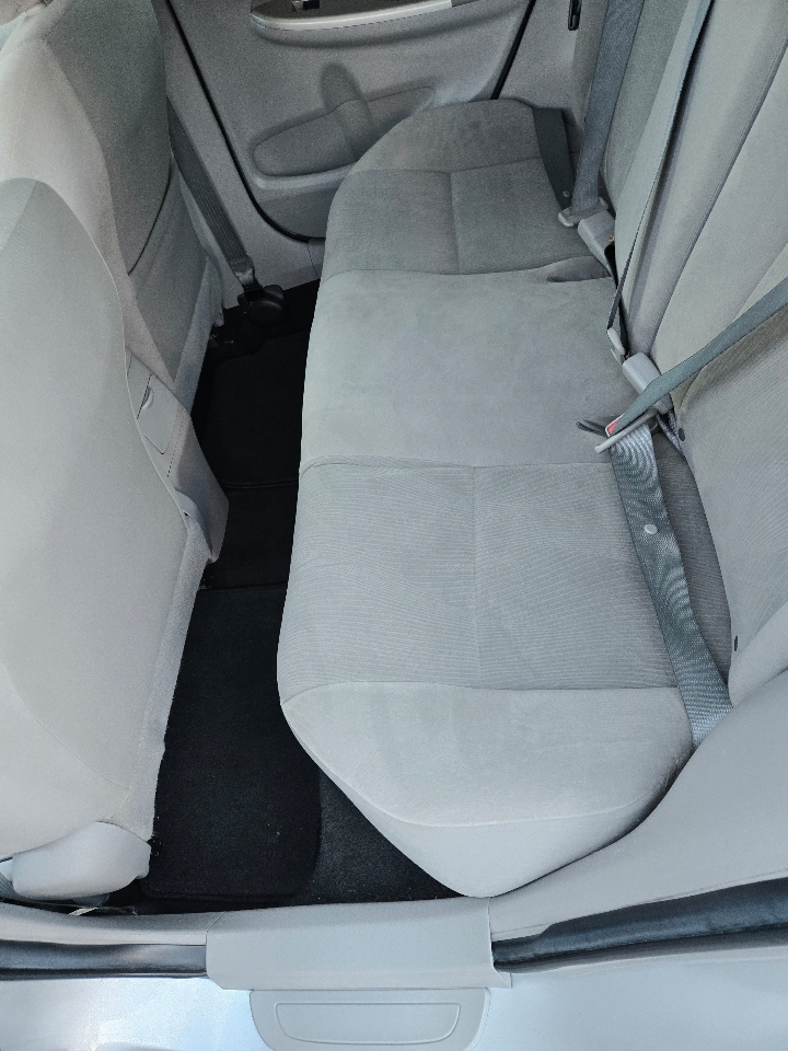Toyota Corolla S 5-Speed MT 2011 Toyota Corolla S 5-Speed MT 2011