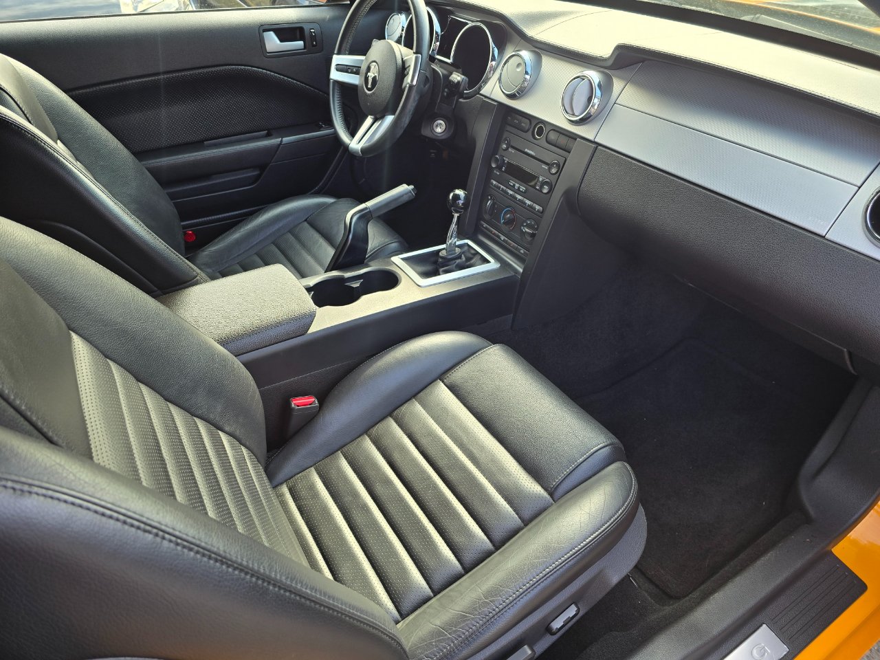 Ford Mustang GT Deluxe Coupe 2007 Ford Mustang GT Deluxe Coupe 2007