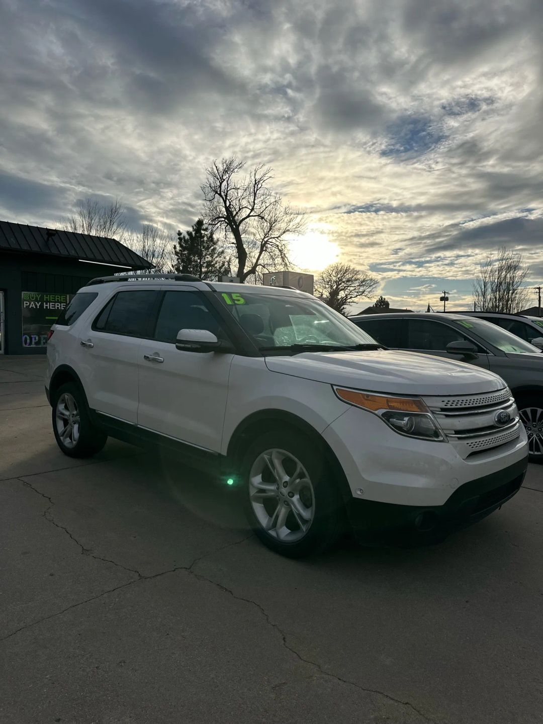 2015 Ford Explorer Limited's photo
