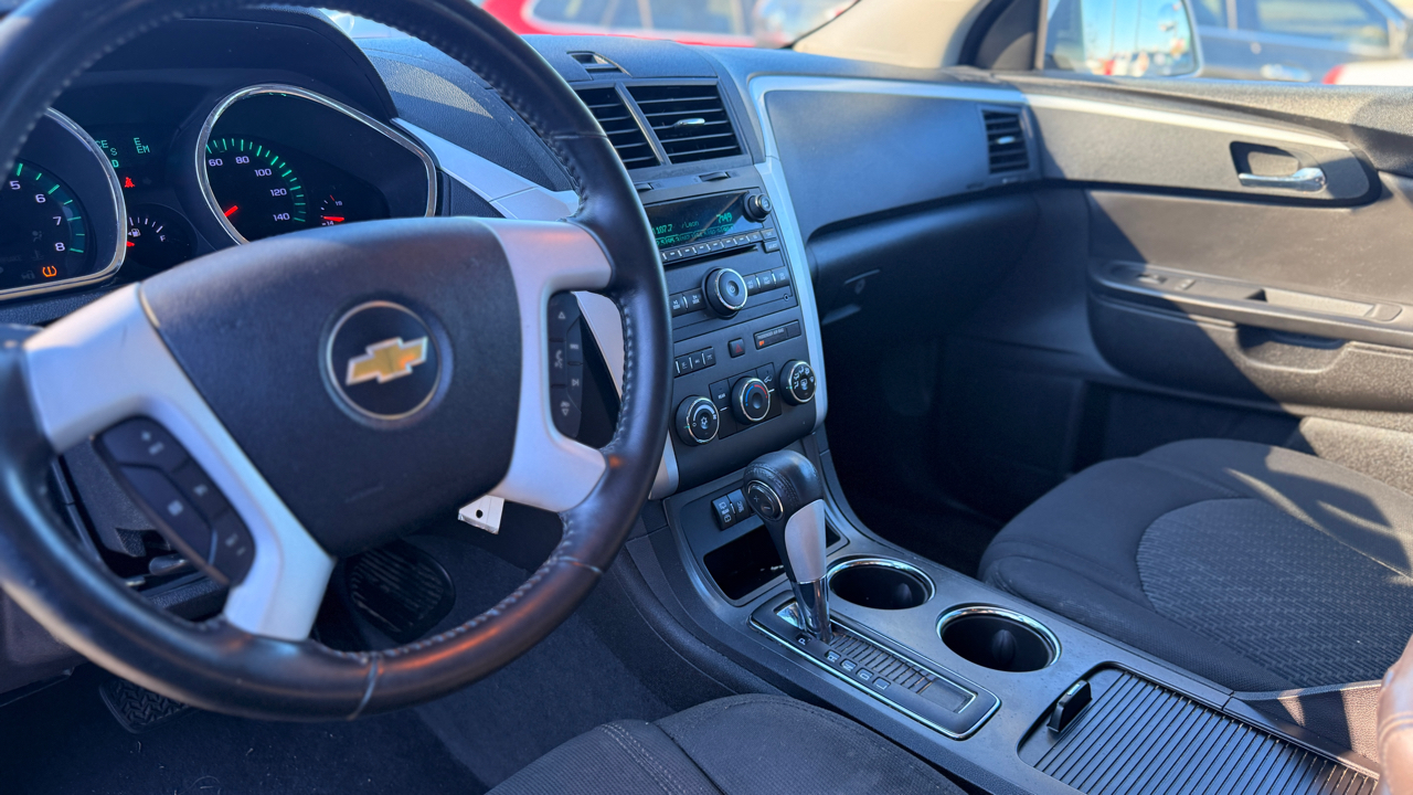 Chevrolet Traverse LT FWD 2012
