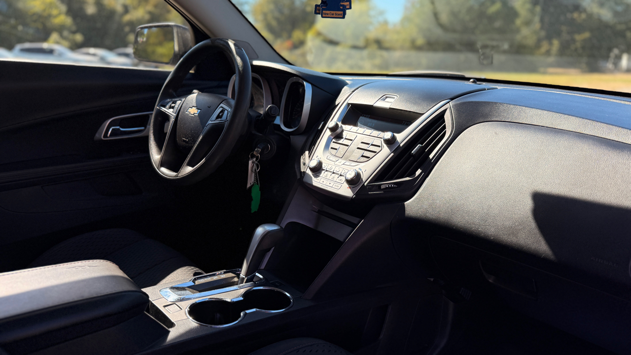 Chevrolet Equinox LS 2WD 2013 Chevrolet Equinox LS 2WD 2013