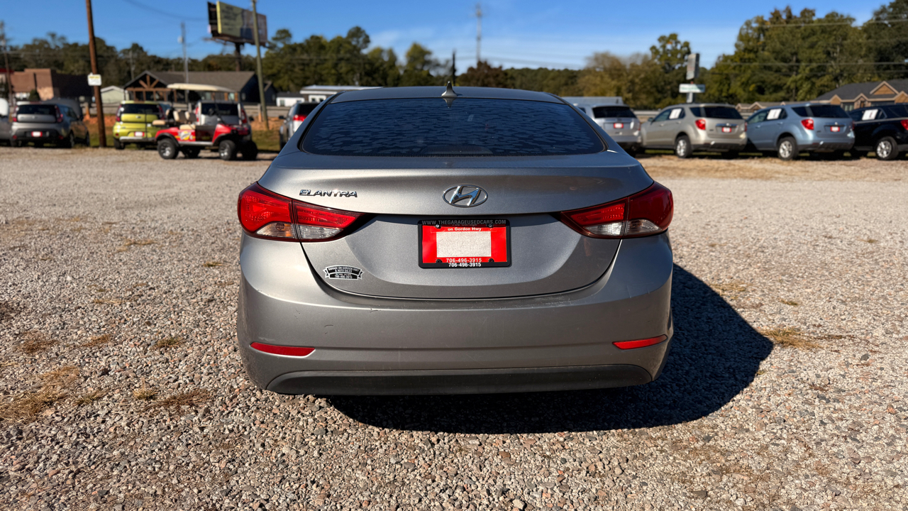 Hyundai Elantra SE 6AT 2016 Hyundai Elantra SE 6AT 2016
