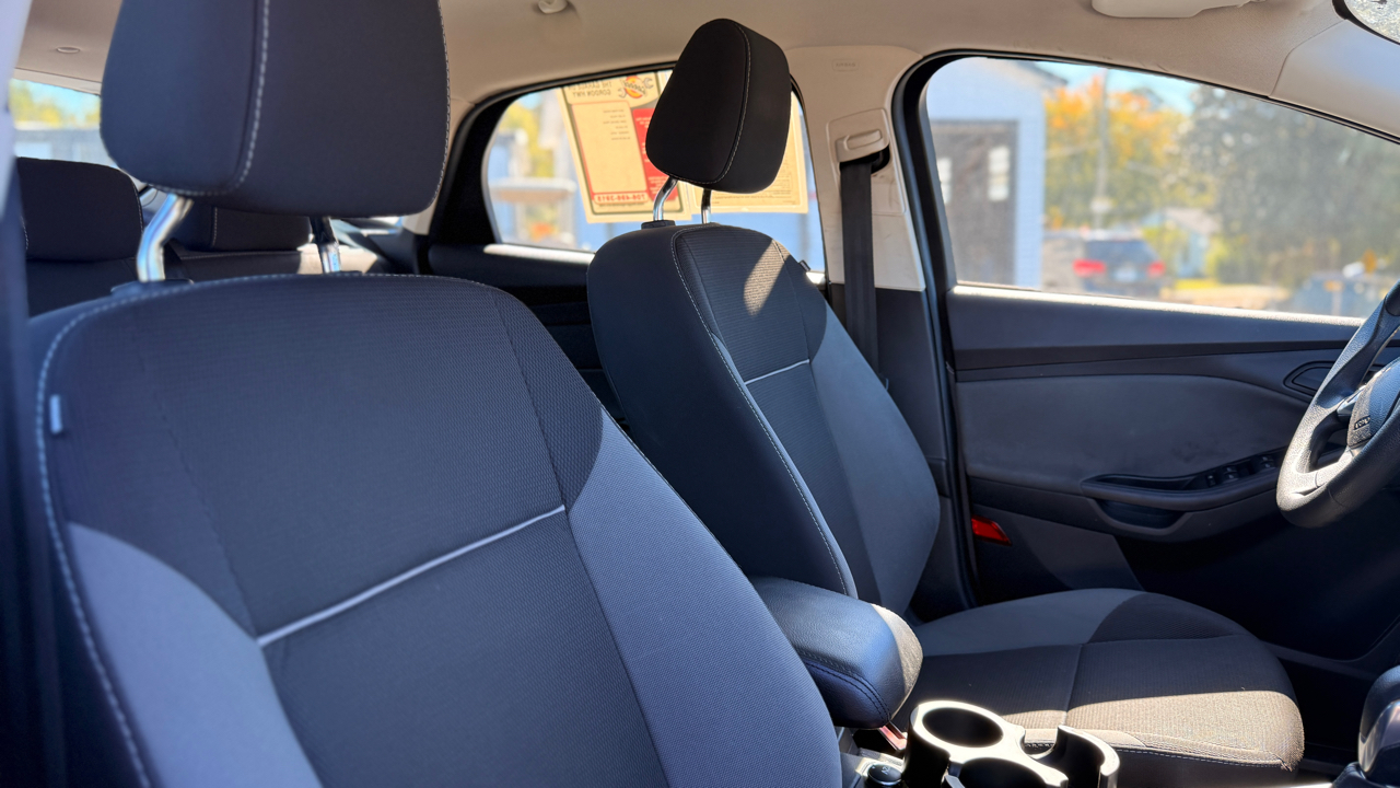 Ford Focus SE 2012 Ford Focus SE 2012