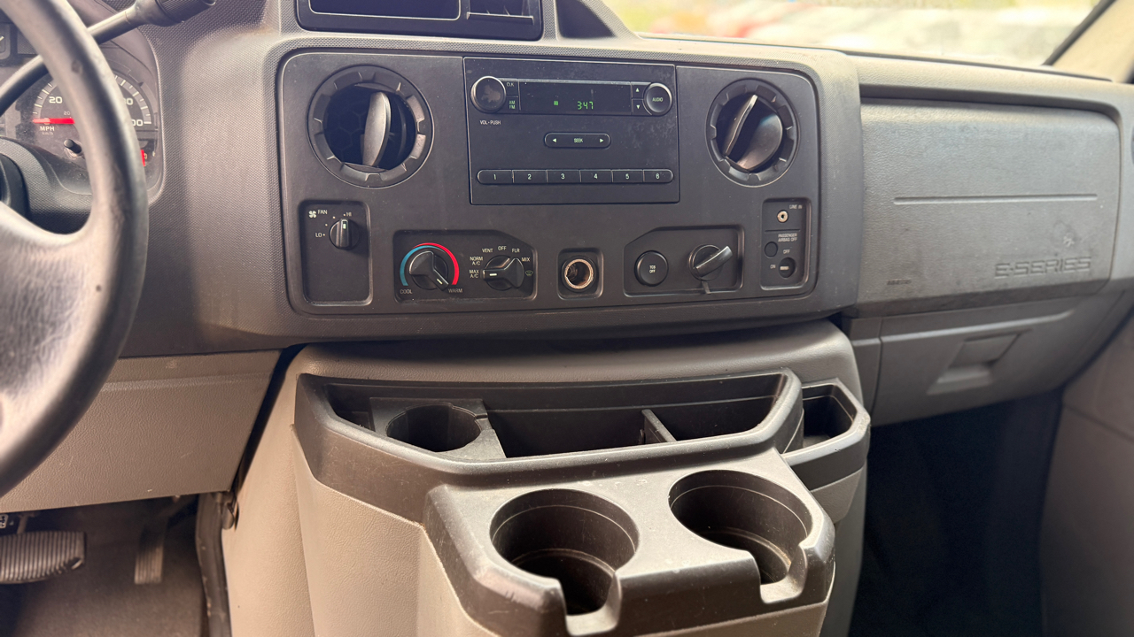 Ford Econoline E-250 2012 Ford Econoline E-250 2012