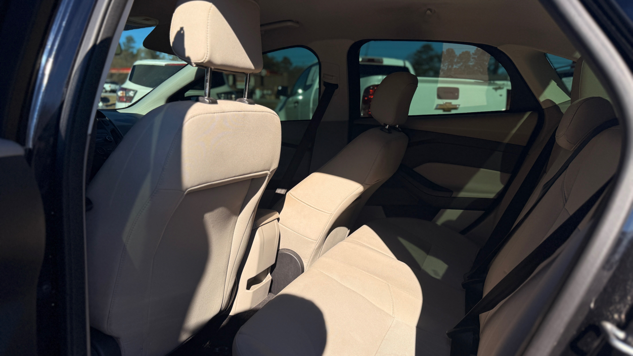 Ford Focus SE Sedan 2018