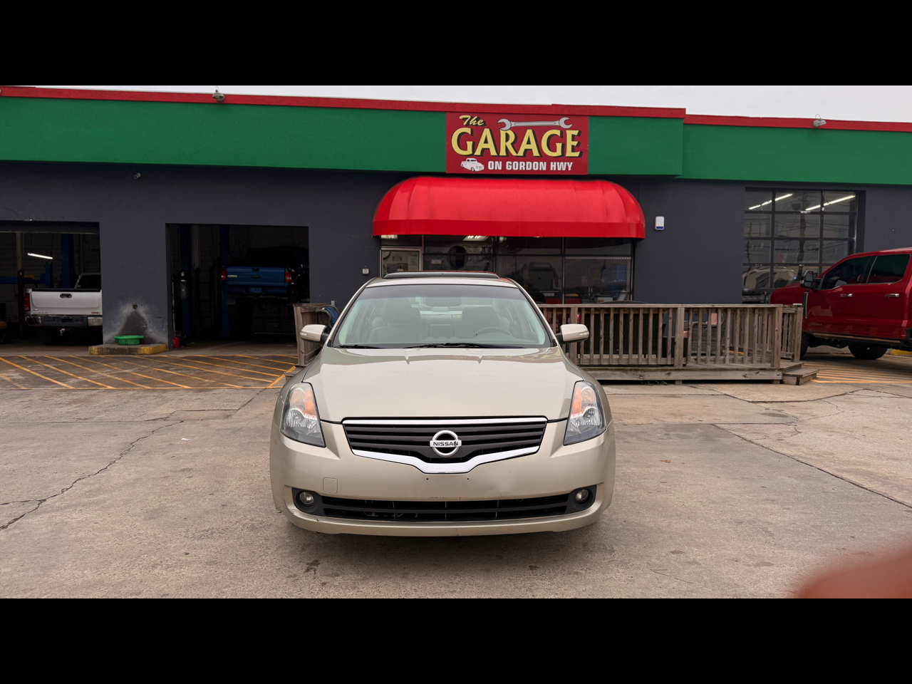2009 Nissan Altima SL's photo