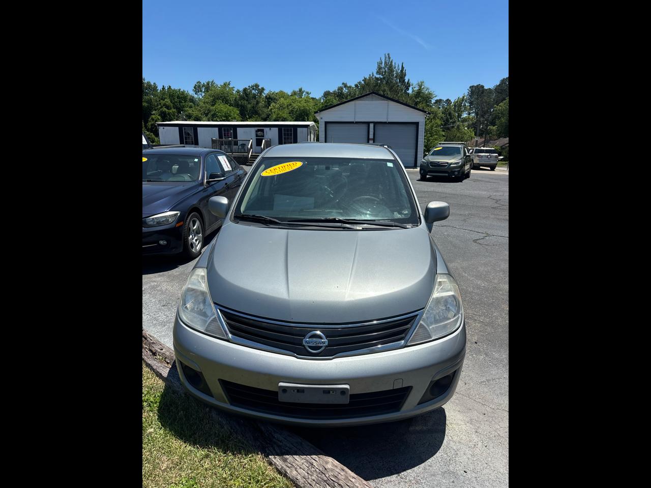 2011 Nissan Versa 1.8 S Hatchback