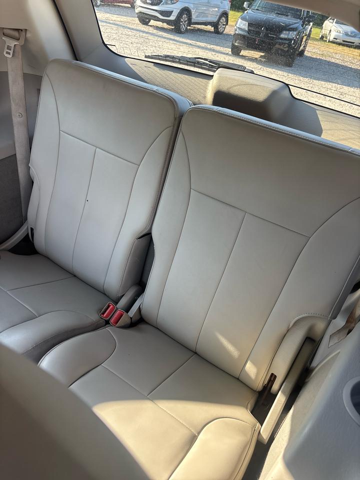 Chrysler Pacifica Touring FWD 2007