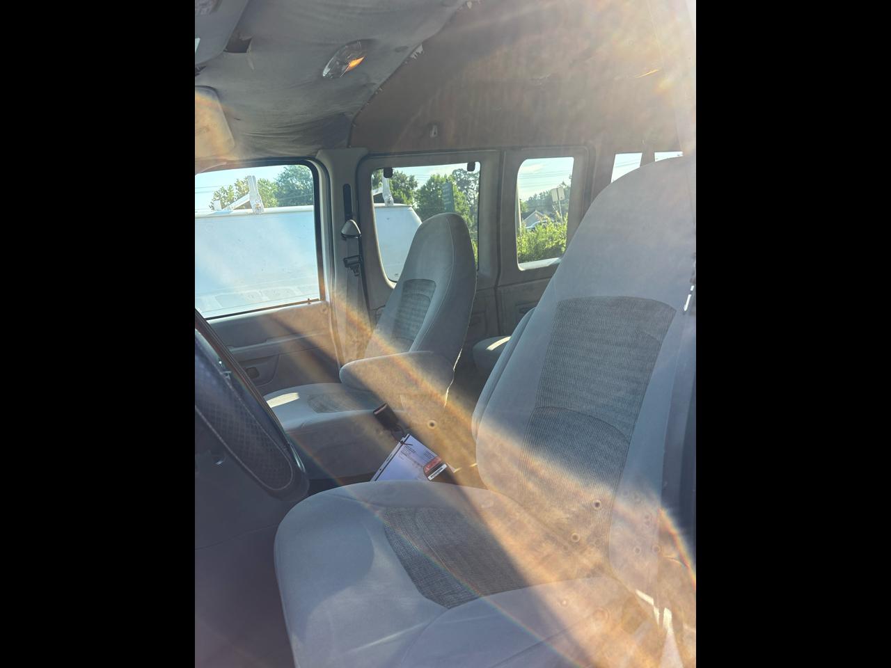 2005 Ford Econoline E-350 XL Super Duty