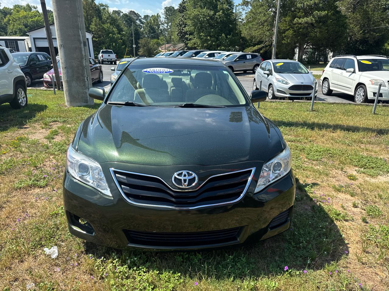 2010 Toyota Camry LE 6-Spd AT