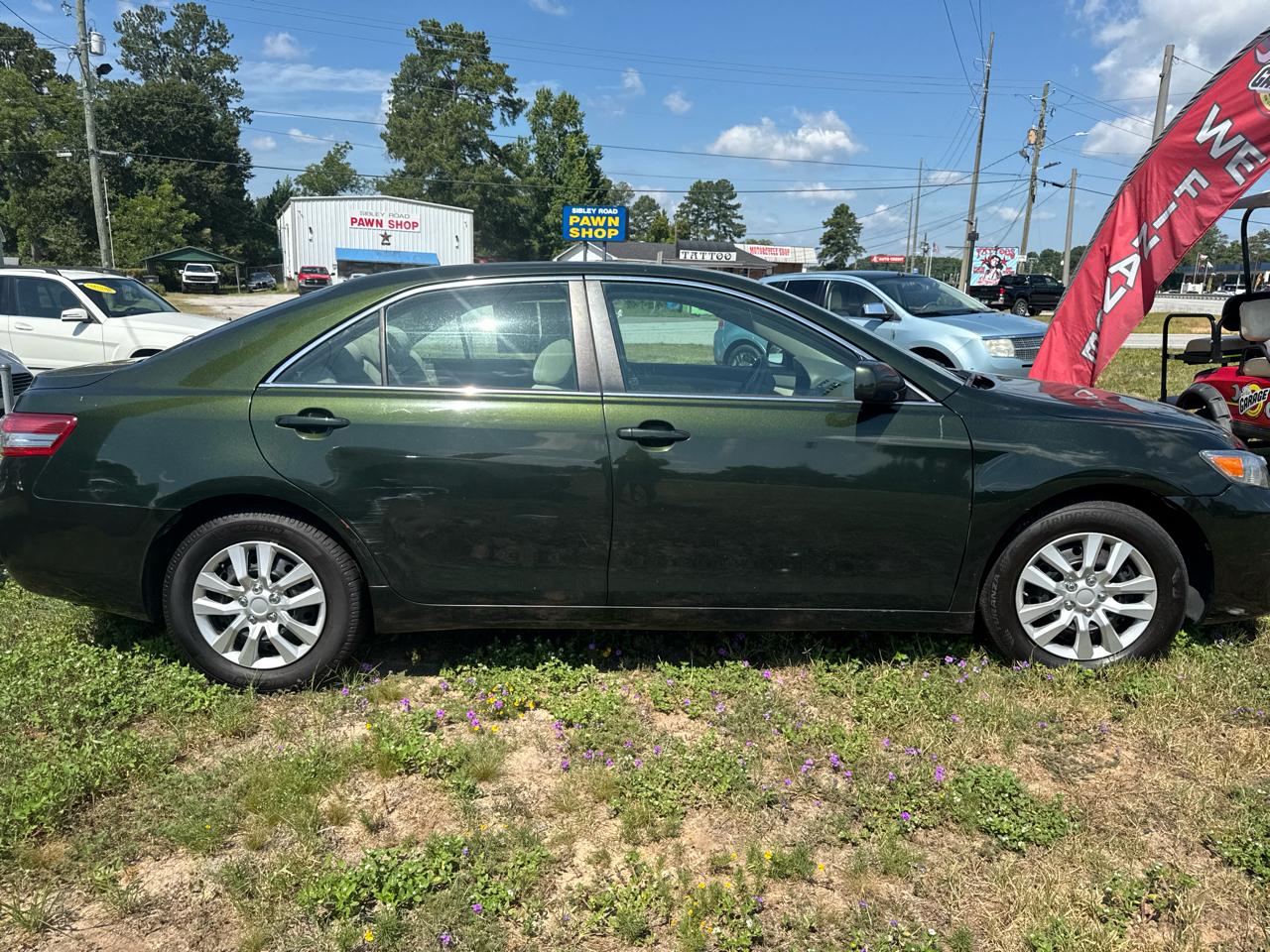 Toyota Camry LE 6-Spd AT 2010