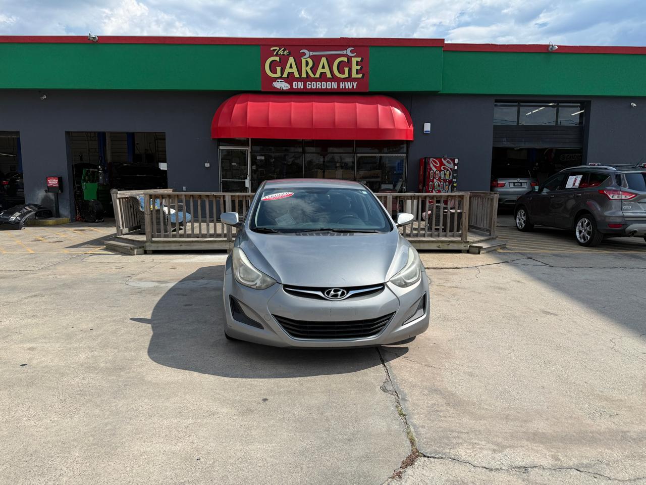 2016 Hyundai Elantra SE 6AT