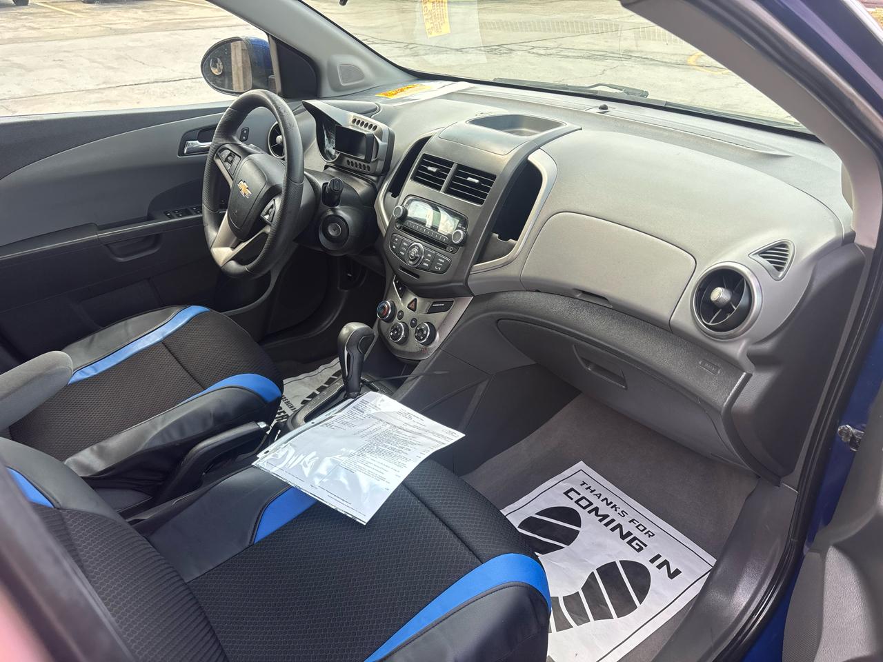 Chevrolet Sonic LT Auto 5-Door 2014