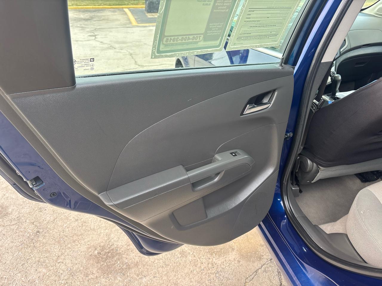 Chevrolet Sonic LT Auto 5-Door 2014