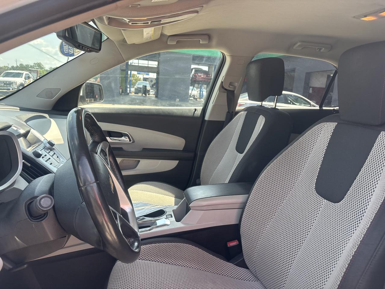 Chevrolet Equinox 1LT 2WD 2011